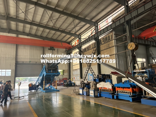 Máquina de moldagem de rolos de secções de arco autoportantes