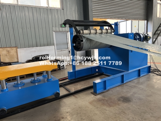 Máquina de corte de fendas controlada por PLC para matéria-prima GI / PPGI