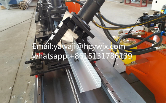 Máquina prática de fabricação de quilhas de vidro leve de aço