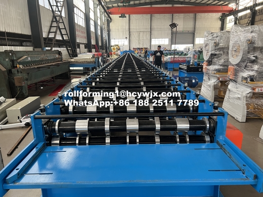 T153-40L-840 Máquina de moldagem de rolos de piso metálico