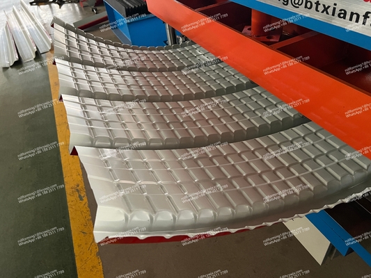 Máquina de formação de rolos de arco de dois em um para o mercado de Omã
