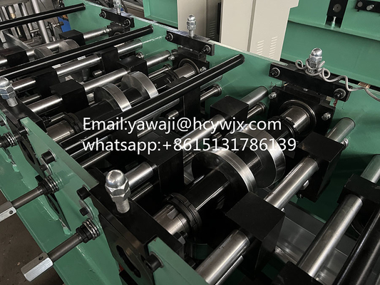 C Máquina de moldagem de rolos de purlin com punção automática