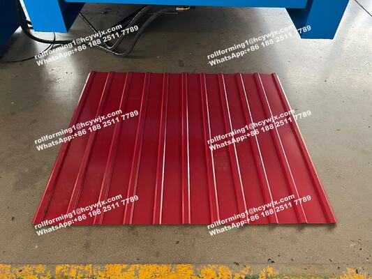 Máquina de moldagem de rolos de dupla camada com sistema de controlo PLC de corte hidráulico para telhas de telhado de espessura 0,3-0,6 mm