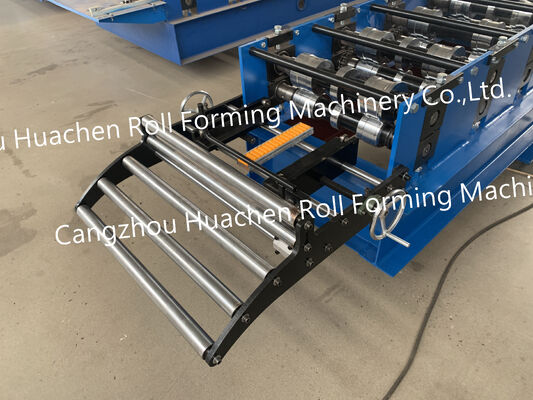 Uma máquina de fabricação de telhas/máquina formadora de painel de telhado que usa processo de laminação de bobina de metal