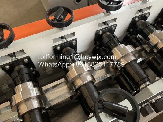 O perfil 220v 60hz da ômega lamina a formação da máquina